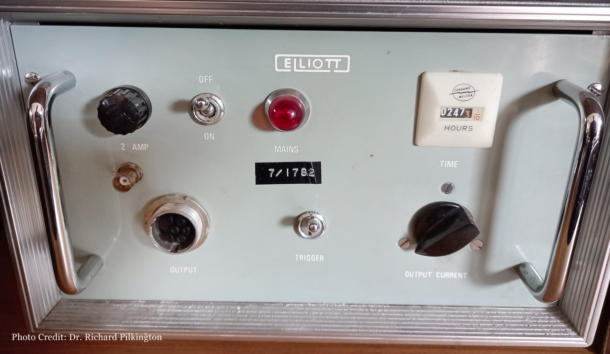 Elliott Model HNLS-01A Laser Power Suppy